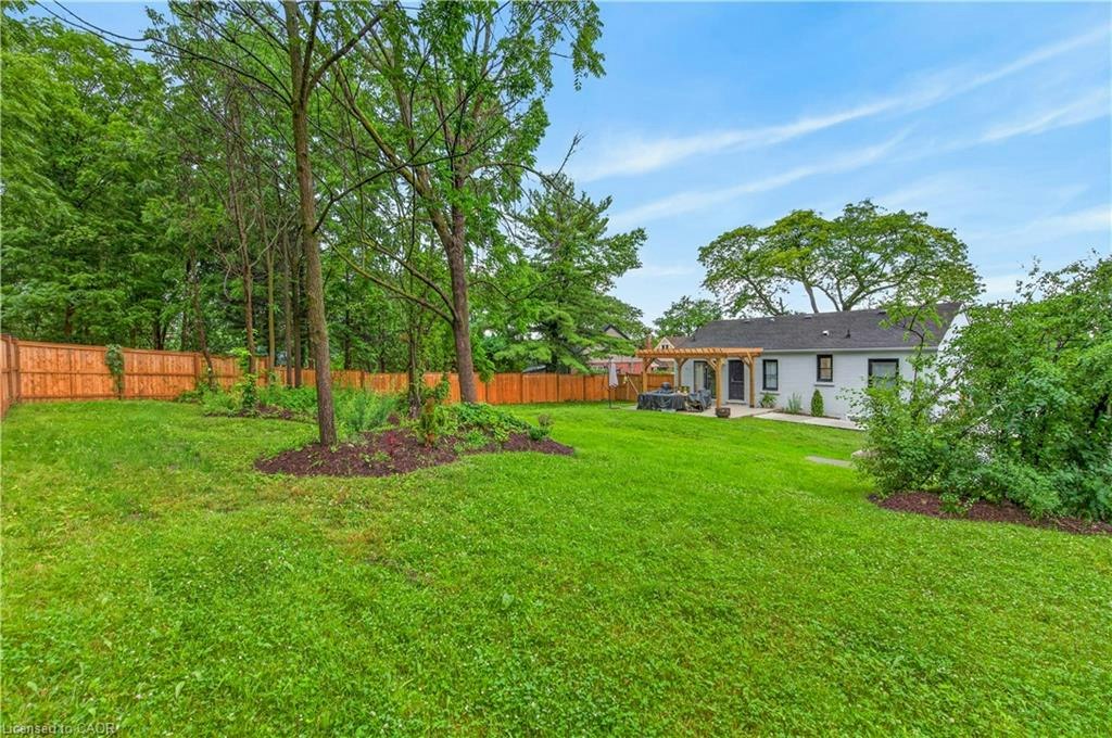 LOWER-31 Marion Place, Hamilton, ON, L8G 1R6 - 3