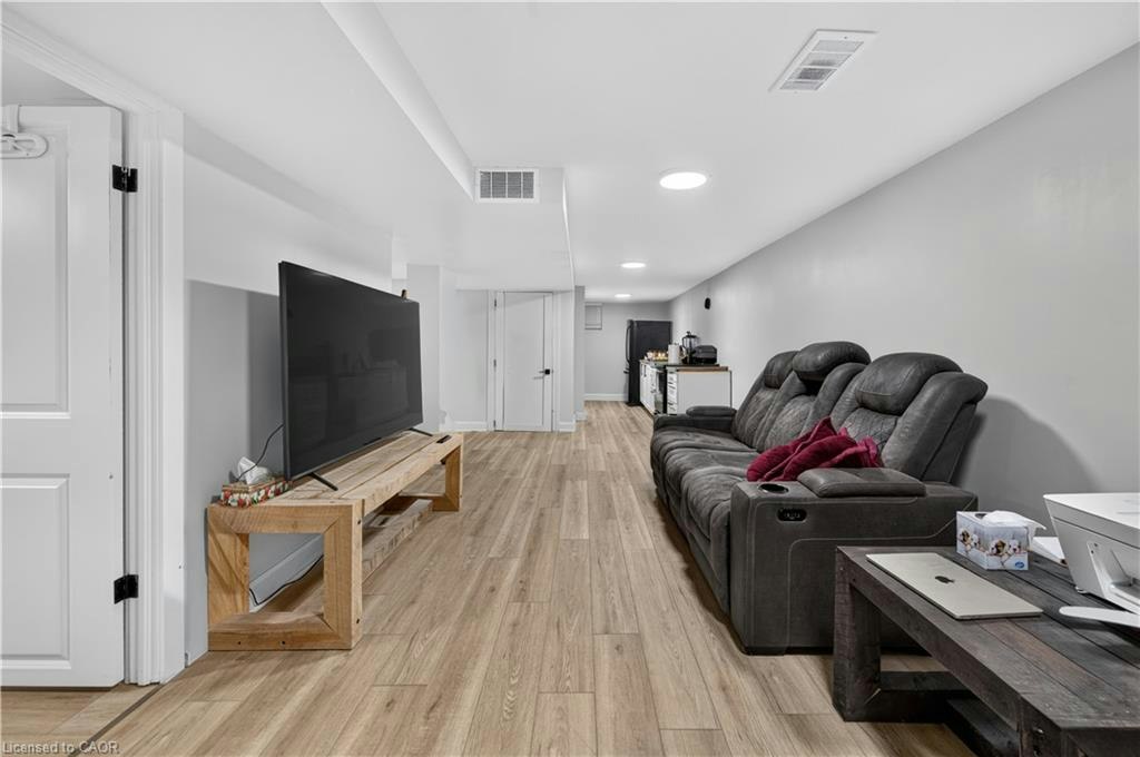 LOWER-31 Marion Place, Hamilton, ON, L8G 1R6 - 9