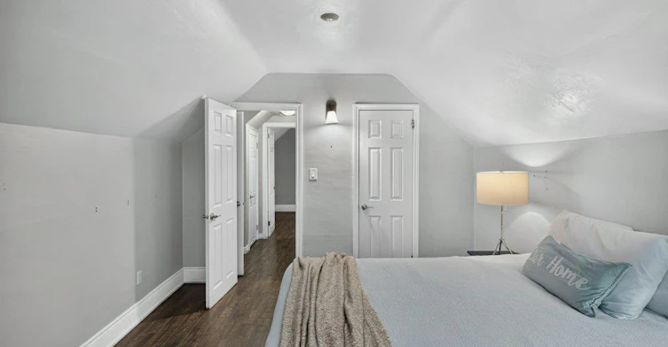 50 Wexford Avenue S, Hamilton, ON, L8K 2N6 - 28