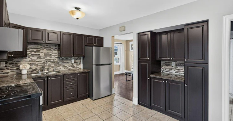 50 Wexford Avenue S, Hamilton, ON, L8K 2N6 - 11
