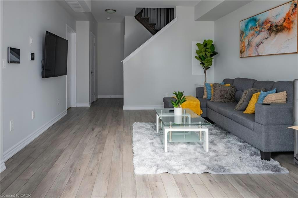 331-349 Wheat Boom Drive Drive, Oakville, ON, L6H 7X5 5