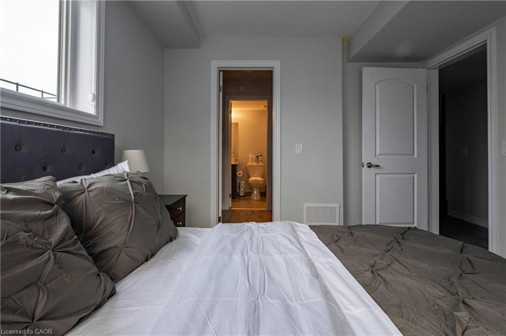 331-349 Wheat Boom Drive, Oakville, ON, L6H 7X5 - 26
