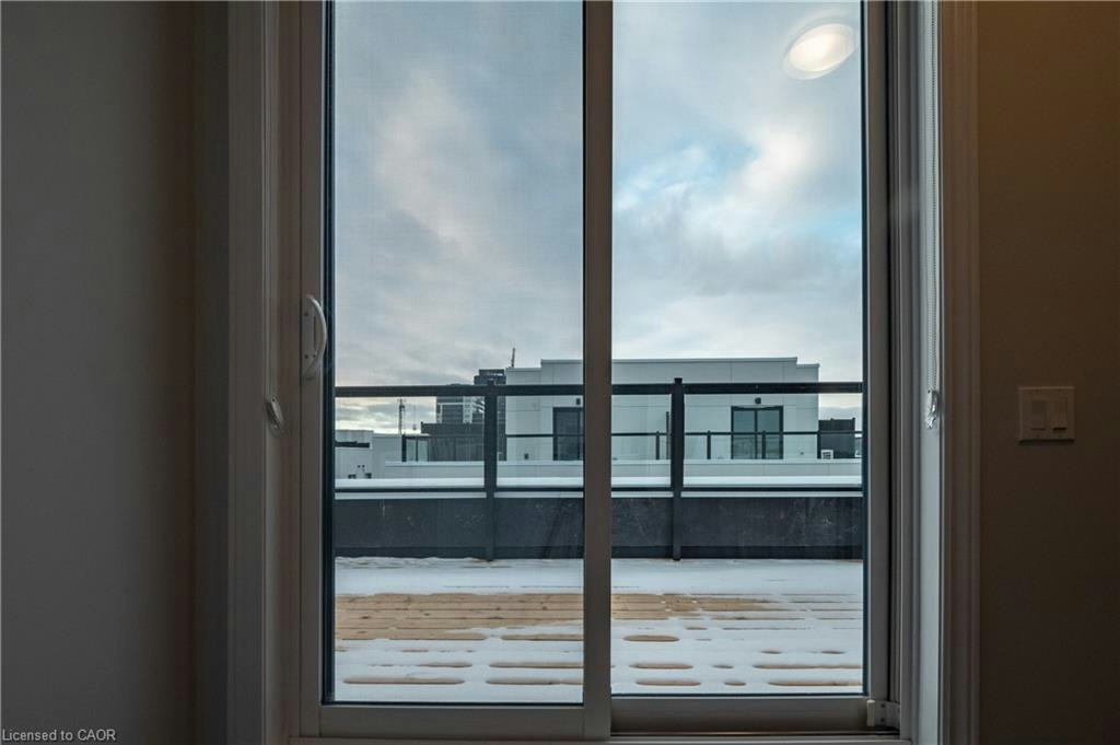 331-349 Wheat Boom Drive, Oakville, ON, L6H 7X5 - 40