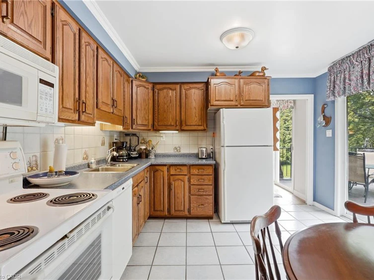 8553 Guelph Line, Milton, ON, L0P 1B0 - 13