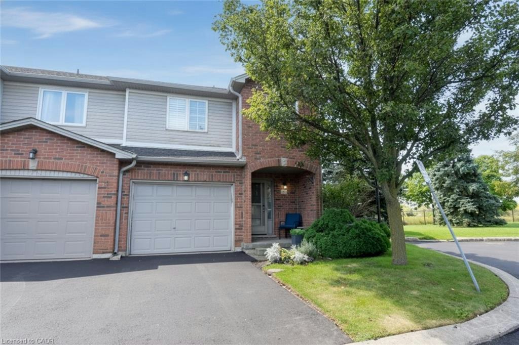 56-800 Paramount Drive, Hamilton, ON, L8J 3V8