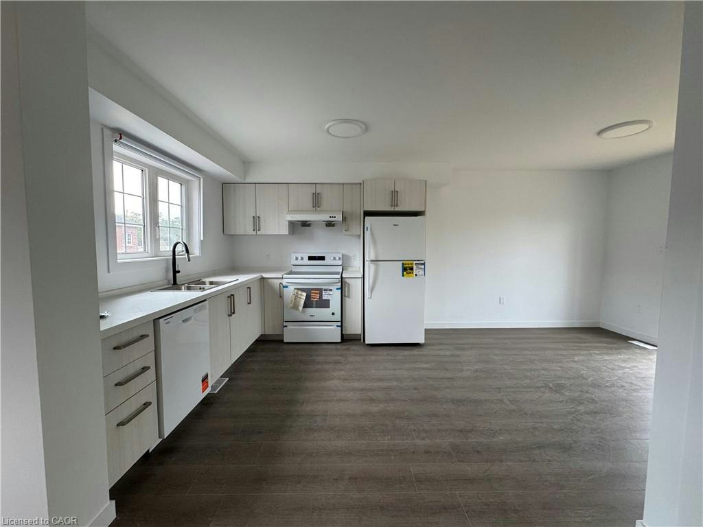 (Main)-107 Highriver Trail, Welland, ON, L3C 0H6 - 7