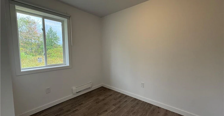 (Lower)-99 Highriver Trail, Welland, ON, L3C 0H6 - 8