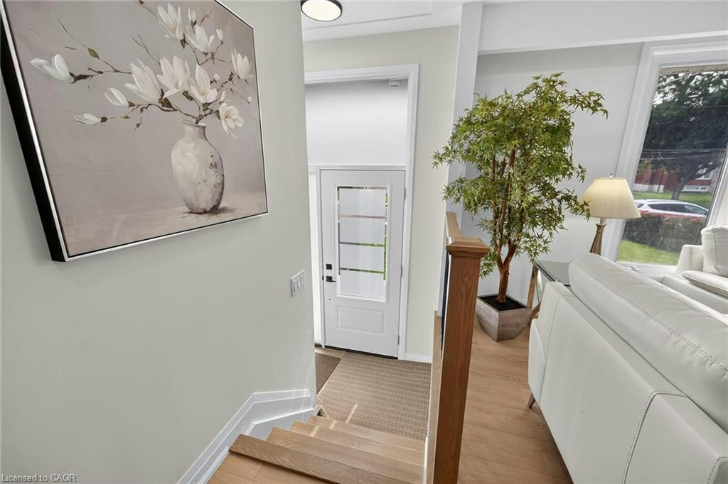 Upper-40 Purdy Crescent, Hamilton, ON, L9A 3B3 - 6