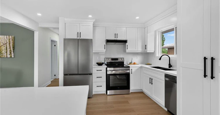 Upper-40 Purdy Crescent, Hamilton, ON, L9A 3B3 - 8