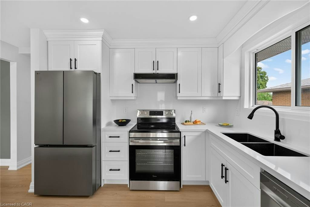 Upper-40 Purdy Crescent, Hamilton, ON, L9A 3B3 - 9