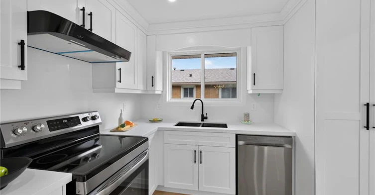 Upper-40 Purdy Crescent, Hamilton, ON, L9A 3B3 - 11