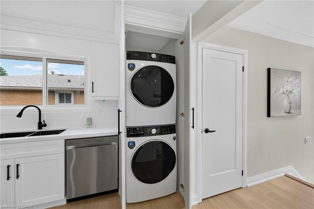 Upper-40 Purdy Crescent, Hamilton, ON, L9A 3B3 - 12