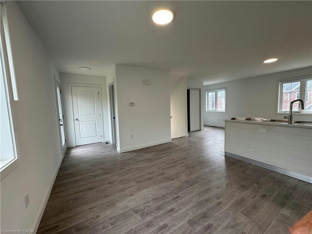 (Main)-99 Highriver Trail, Welland, ON, L3C 0H6 - 5