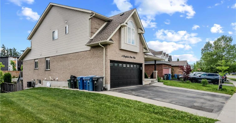 4 Clairfields Drive W, Guelph, ON, N1G 5H5 - 2