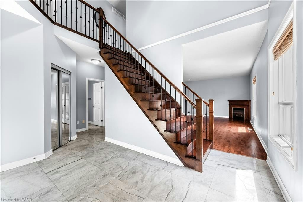 4 Clairfields Drive W, Guelph, ON, N1G 5H5 - 6