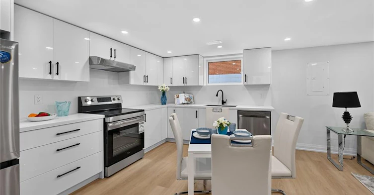 Lower-40 Purdy Crescent, Hamilton, ON, L9A 3B3 - 13