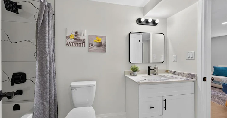 Lower-40 Purdy Crescent, Hamilton, ON, L9A 3B3 - 24
