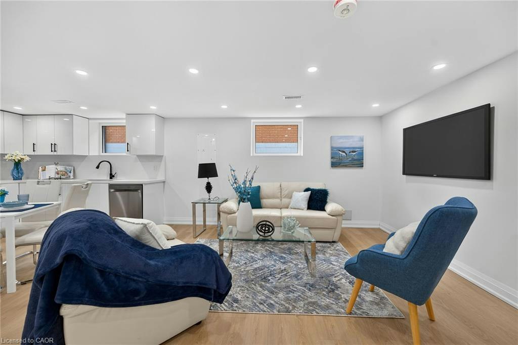 Lower-40 Purdy Crescent, Hamilton, ON, L9A 3B3 - 8