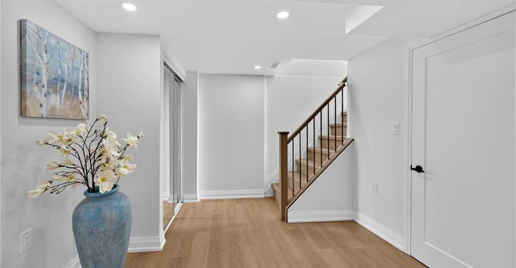 Lower-40 Purdy Crescent, Hamilton, ON, L9A 3B3 - 6