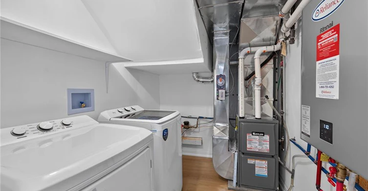 Lower-40 Purdy Crescent, Hamilton, ON, L9A 3B3 - 26