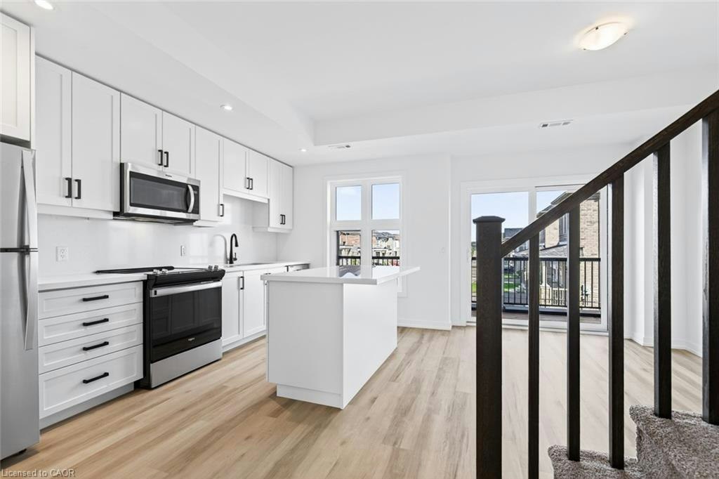 36-70 Kenesky Drive, Hamilton, ON, L8B 2A9 - 11