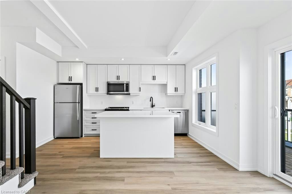 36-70 Kenesky Drive, Hamilton, ON, L8B 2A9 - 14