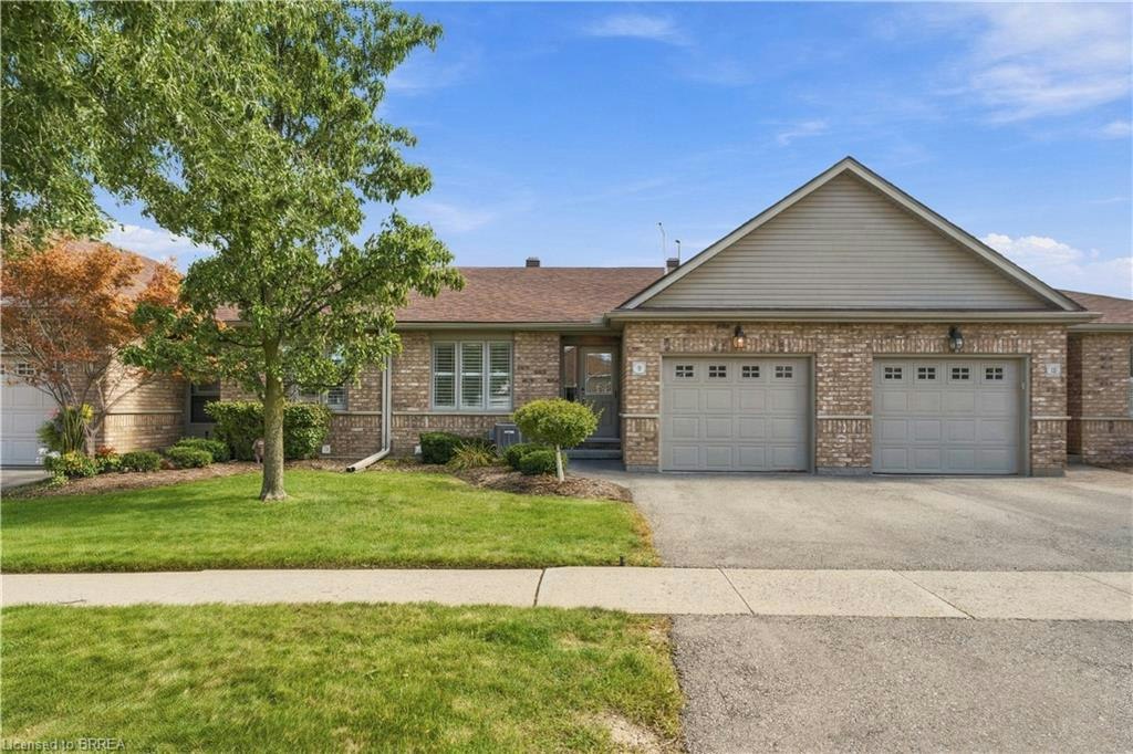 25-9 Schertzberg Lane, Brantford, ON, N3T 0C1