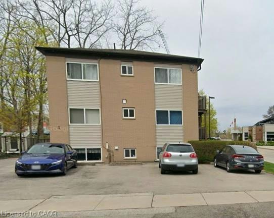 2-3 Robinson Street N, Grimsby, ON, L3M 3C8