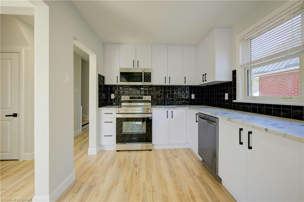 Main-320 Highland Road E, Kitchener, ON, N2M 3W4 - 9