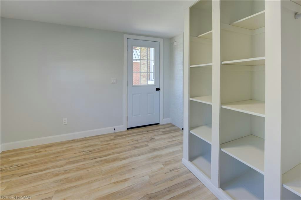 Main-320 Highland Road E, Kitchener, ON, N2M 3W4 - 15