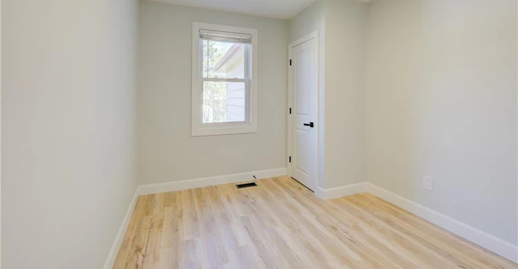 Main-320 Highland Road E, Kitchener, ON, N2M 3W4 - 13