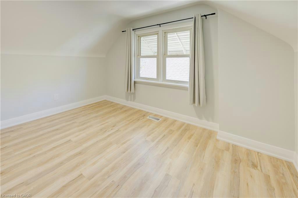 Main-320 Highland Road E, Kitchener, ON, N2M 3W4 - 18