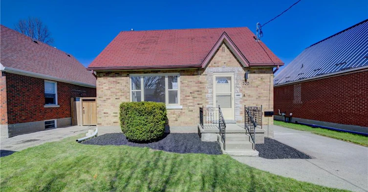 Main-320 Highland Road E, Kitchener, ON, N2M 3W4