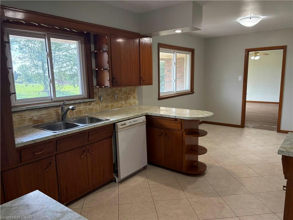 5697 Regional Road 69, West Lincoln, ON, L0R 1Y0 - 4