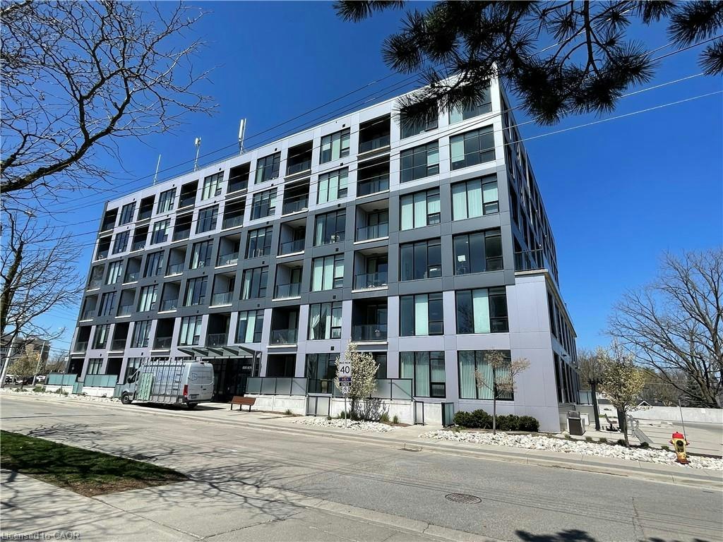 224-690 King Street, Kitchener, ON, N2H 5L8