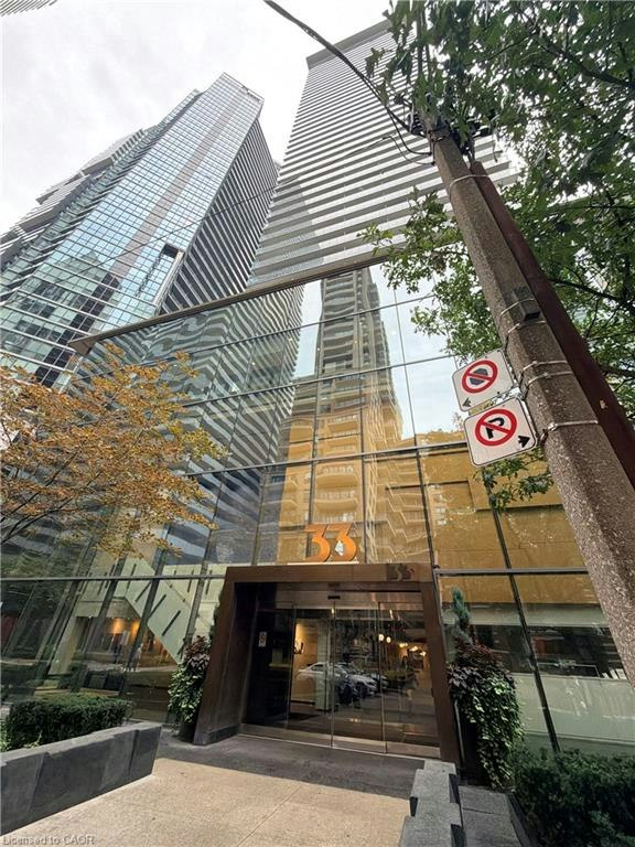 3007-33 Charles Street E, Toronto, ON, M4Y 0A2