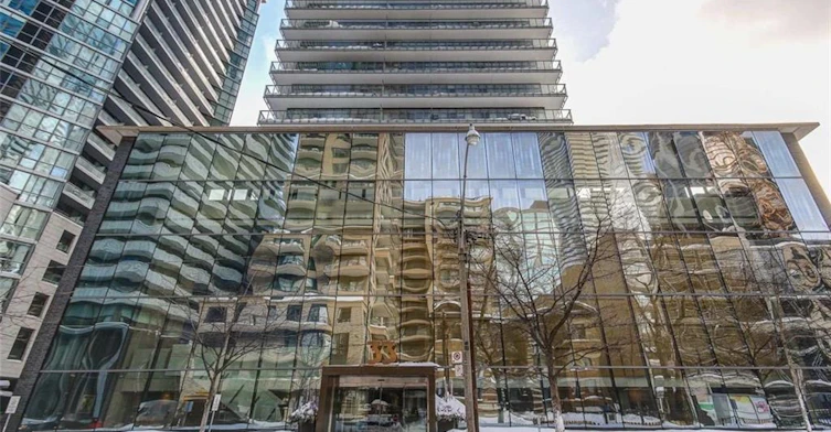 3007-33 Charles Street E, Toronto, ON, M4Y 0A2 - 2