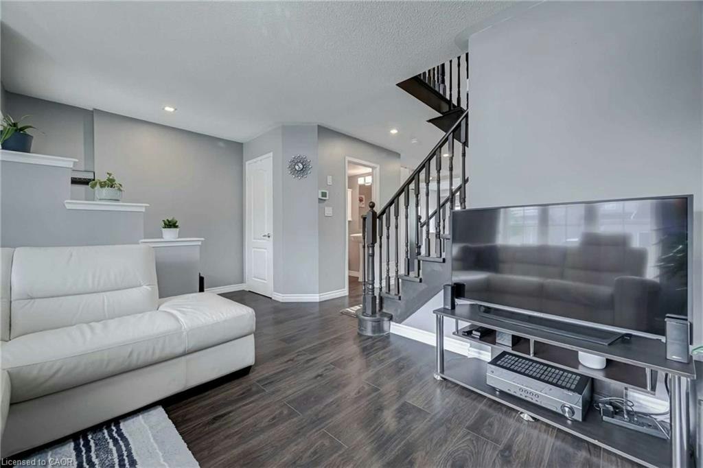 2408 Curtis Road, Burlington, ON, L7L 7M5 - 7