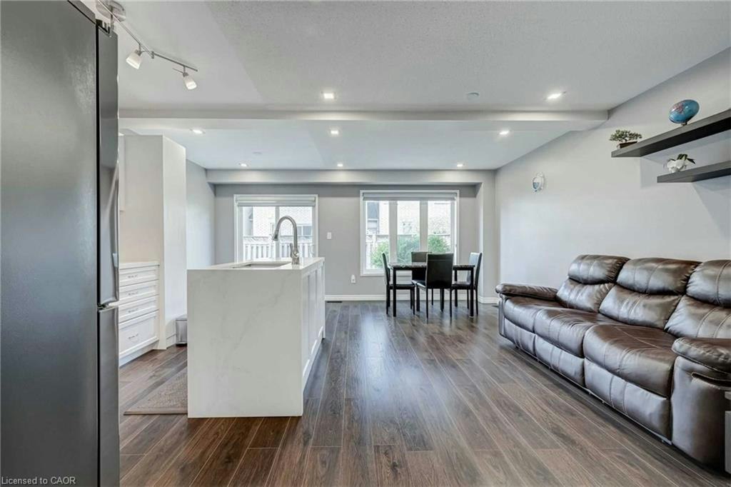 2408 Curtis Road, Burlington, ON, L7L 7M5 - 8