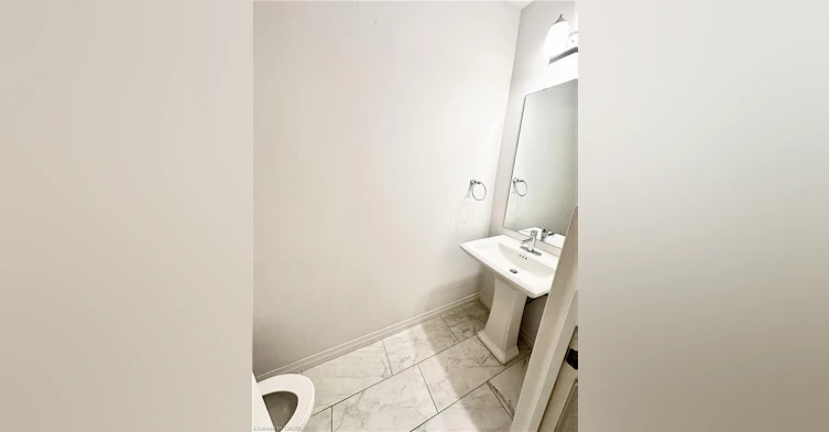 16 Ritchie Lane, Hamilton, ON, L9G 3K9 - 3