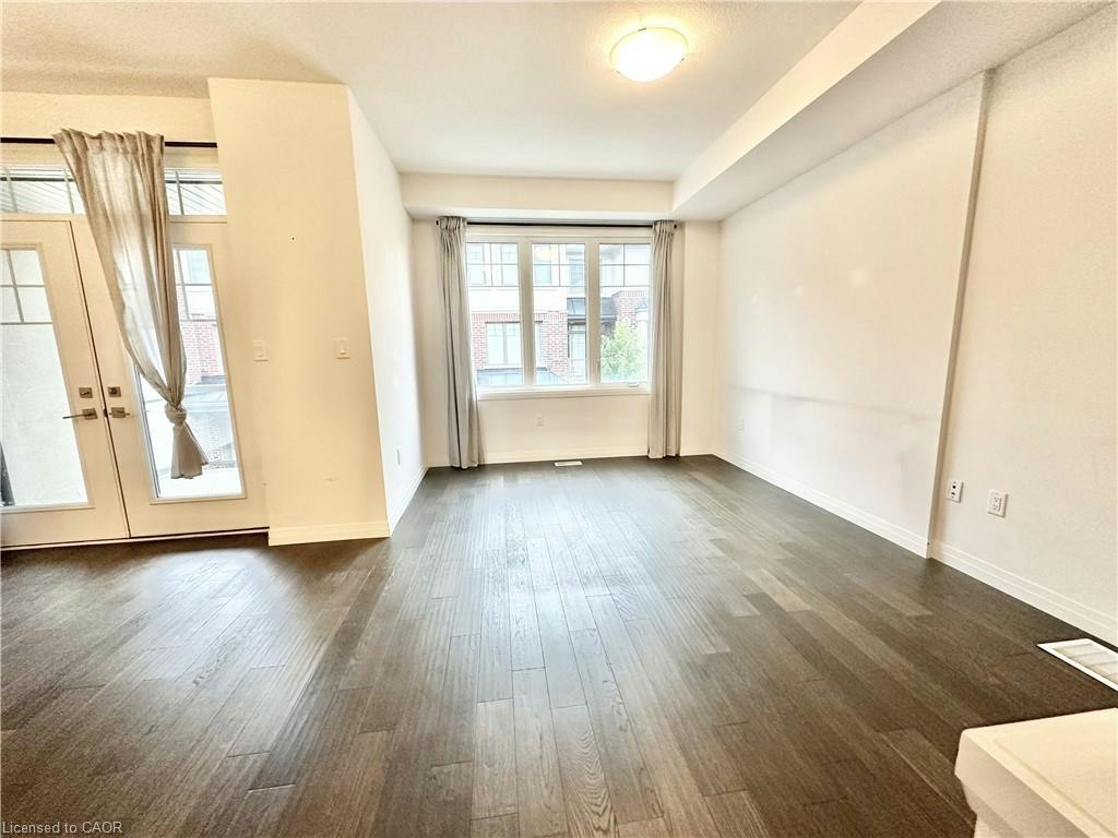 16 Ritchie Lane, Hamilton, ON, L9G 3K9 - 4