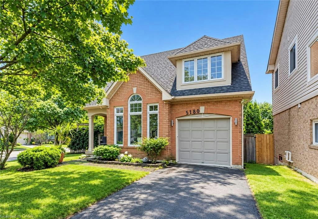 5180 Bunton Crescent, Burlington, ON, L7L 6J3