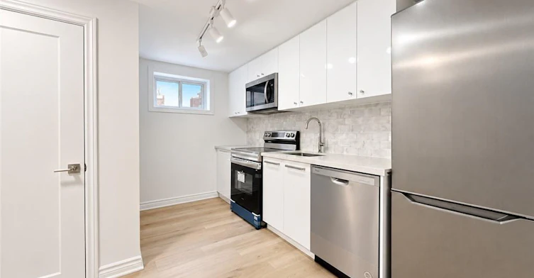 BSMT.-20 Silvercrest Avenue, Toronto, ON, M8W 2S4 - 3