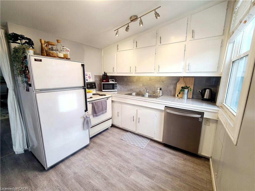 40 Whitfield Avenue, Hamilton, ON, L8L 4B6 - 9