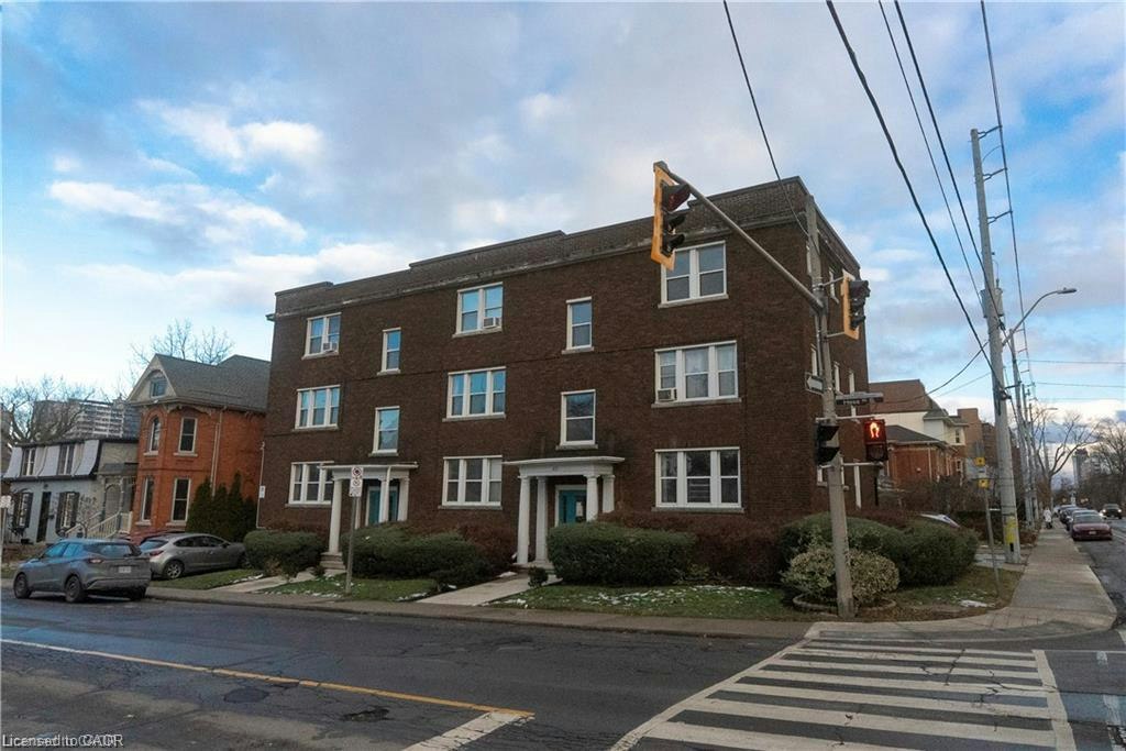 4-229 Hess Street S, Hamilton, ON, L8P 3P3
