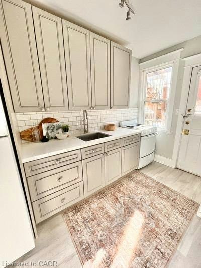 4-229 Hess Street S, Hamilton, ON, L8P 3P3 - 3