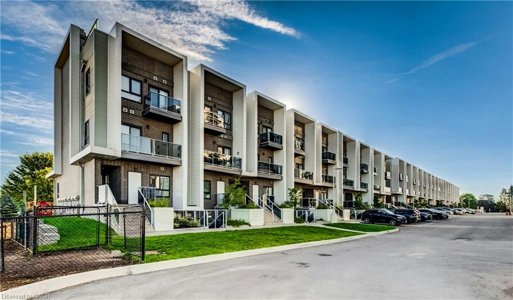 B4-1430 Highland Road W, Kitchener, ON, N2N 0C3
