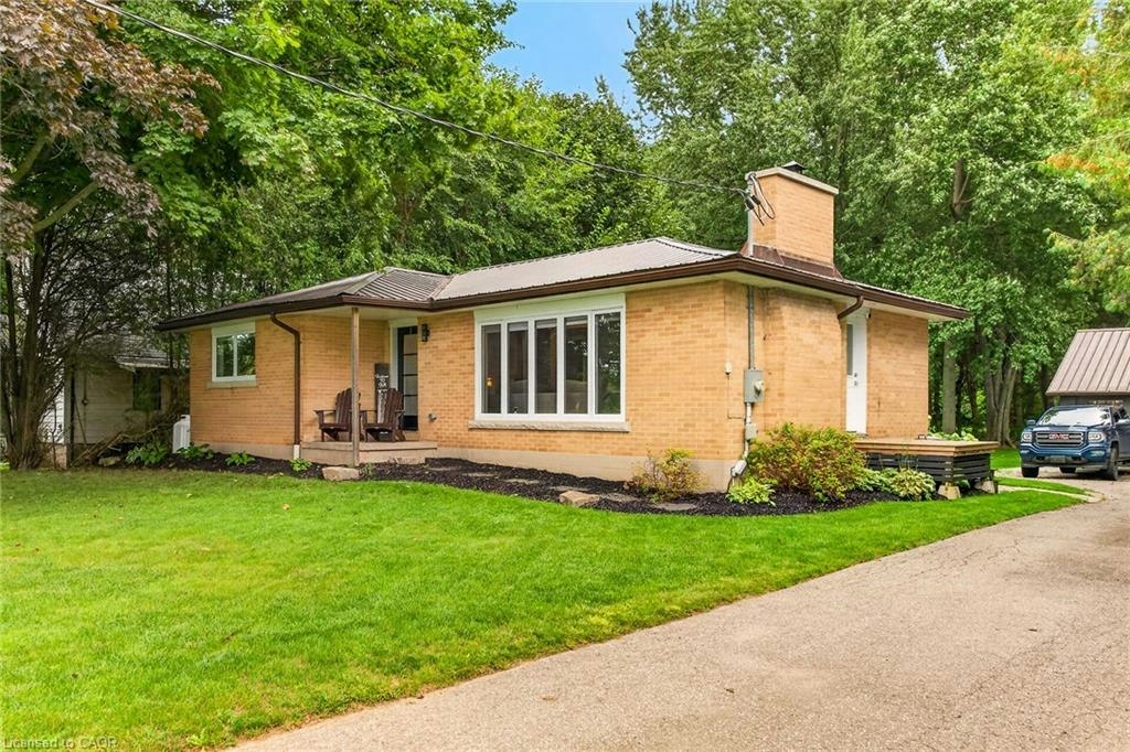 2098 St. John's Road W, Norfolk County, ON, N3Y 4K1