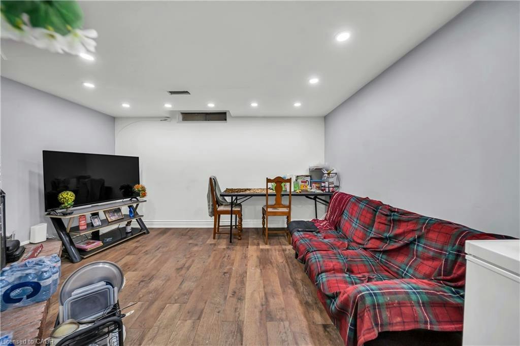 37 Ferman Drive, Guelph, ON, N1H 7C9 - 36