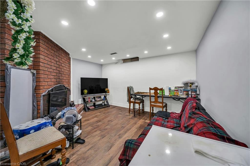 37 Ferman Drive, Guelph, ON, N1H 7C9 - 35